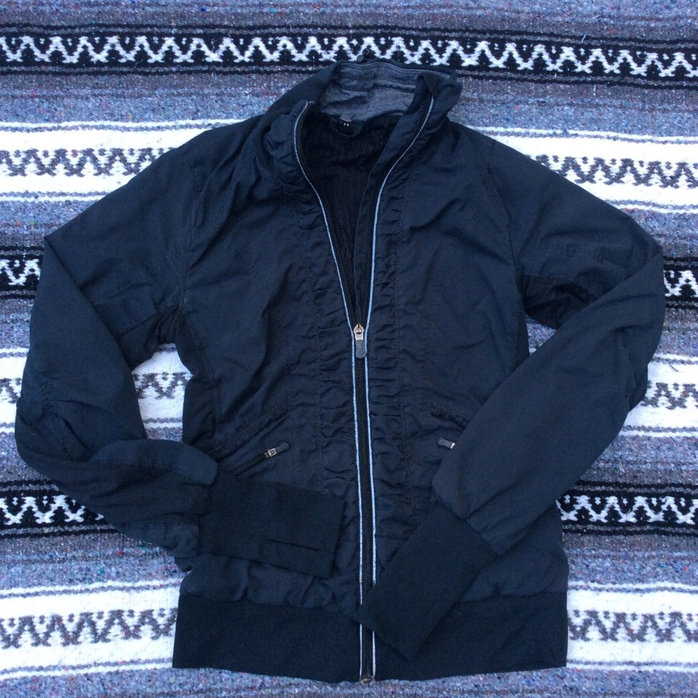 Lululemon Athletica Get Up And Go Jacket Size 4
